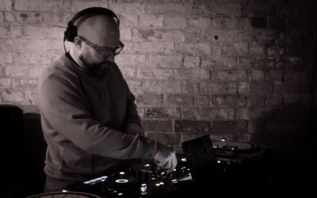 HERD BEDFORD DJ AT WILD CANVAS CAMPING